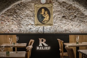 Relief Restaurant - Křižovnická 191/1, 110 00 Praha 1-Staré Město